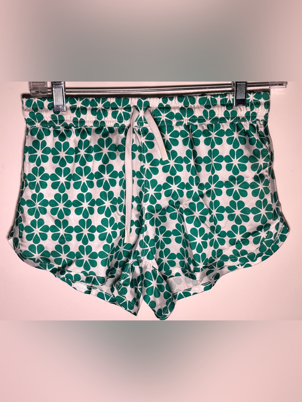 Alvin’s Island Women's Green Floral Lounge Shorts